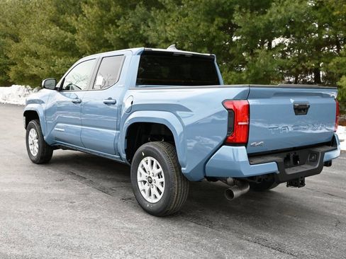 New 2026 Toyota Tacoma SR5 image 5