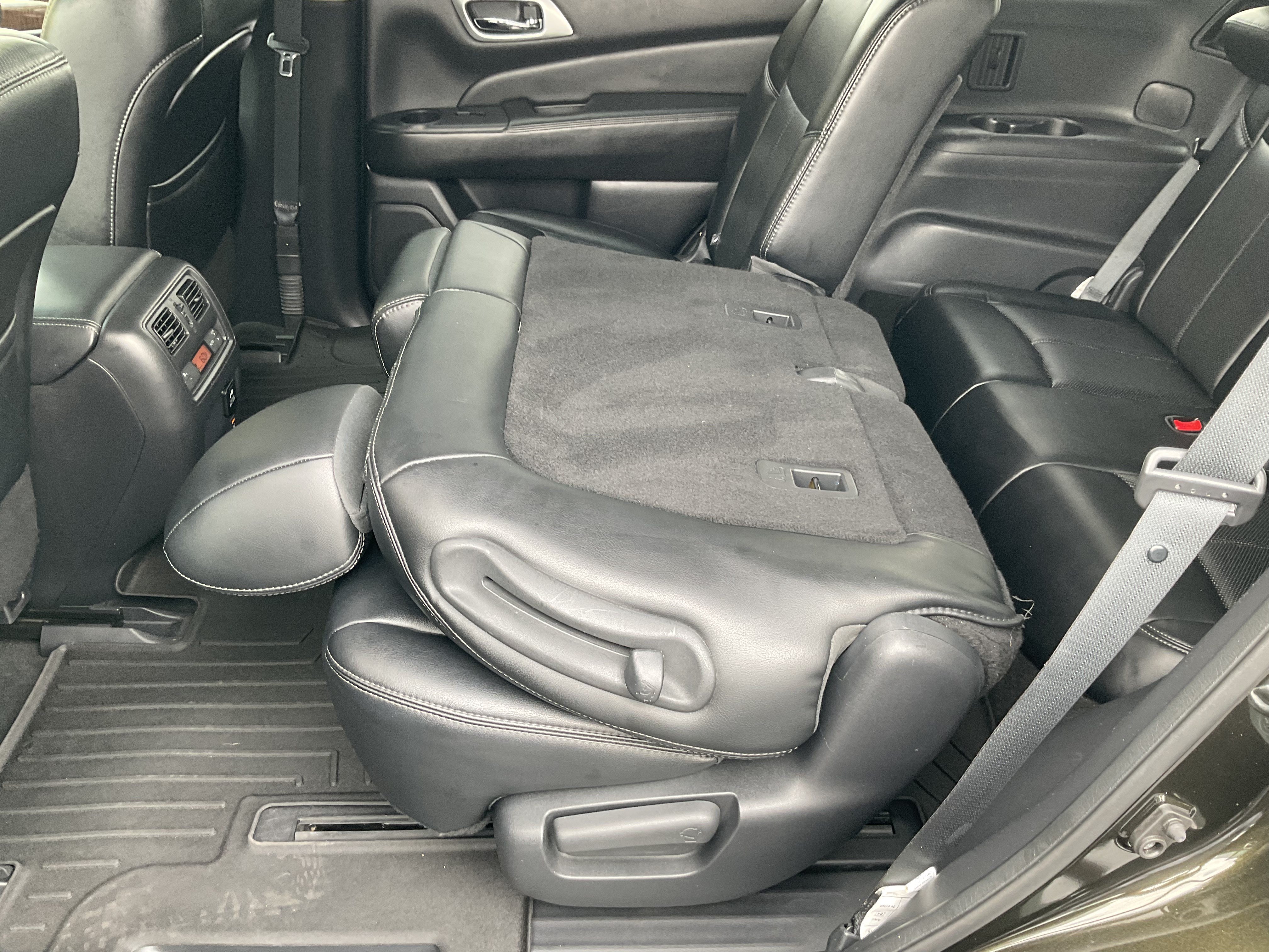 Used 2015 Nissan Pathfinder Platinum FWD image 46
