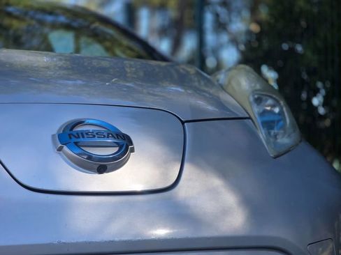 Used 2013 Nissan Leaf SV w/ Premium Pkg image 26