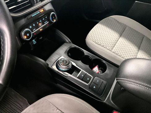 Used 2022 Ford Escape SE w/ Cold Weather Package image 20