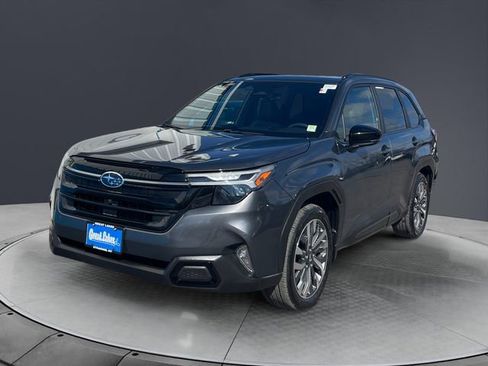 Used 2025 Subaru Forester Touring AWD/4WD image 7