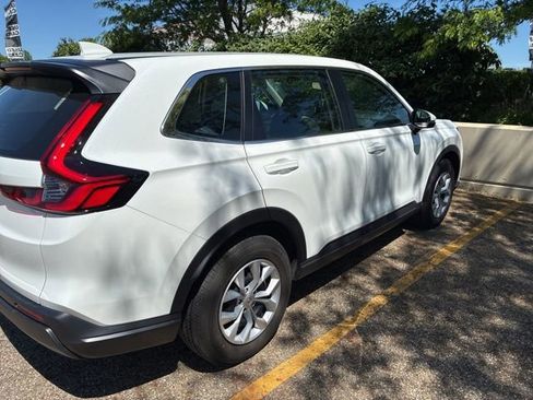 Used 2024 Honda CR-V LX image 4