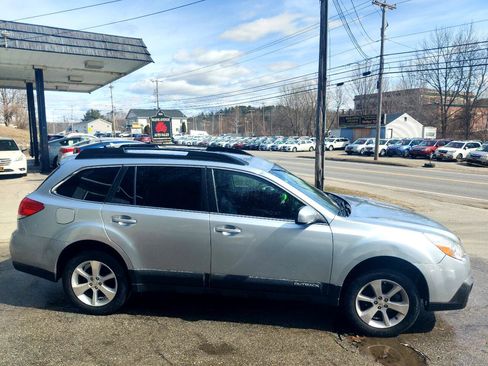 Used 2014 Subaru Outback 2.5i Limited image 7