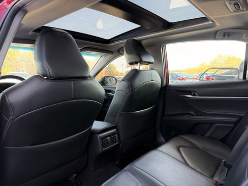 Used 2018 Toyota Camry XSE FWD image 26