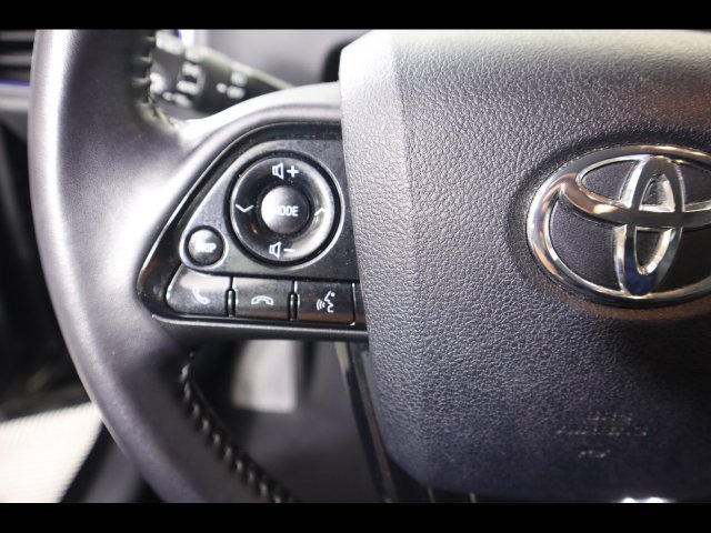Used 2022 Toyota Prius Limited FWD image 28