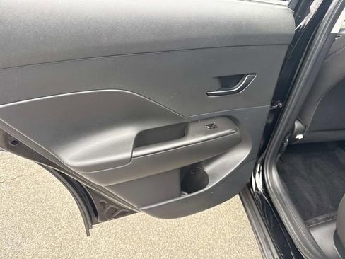 Used 2025 Hyundai Kona SEL AWD/4WD image 18