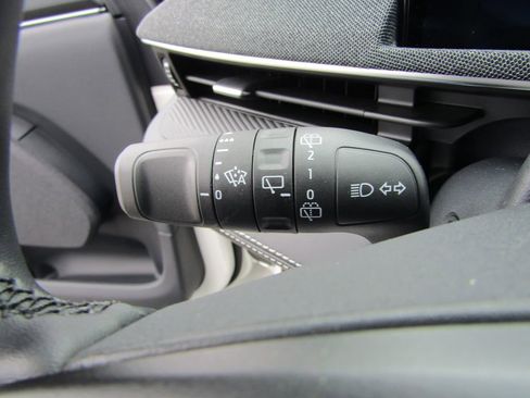 Used 2025 Ford Mustang Mach-E Premium AWD/4WD image 23