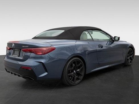 Certified 2025 BMW 440i xDrive Convertible w/ Premium Package image 12