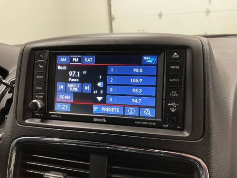 Used 2018 Dodge Grand Caravan GT image 21