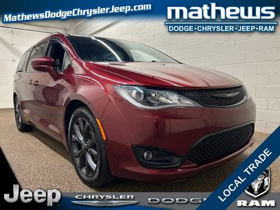 Used 2019 Chrysler Pacifica Touring-L Plus w/ S Appearance Package
