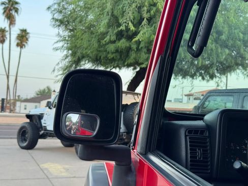 Used 2005 Jeep Wrangler Rubicon AWD/4WD image 51