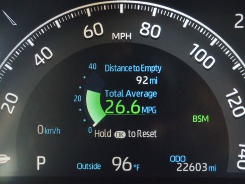 Used 2023 Toyota RAV4 XLE image 4