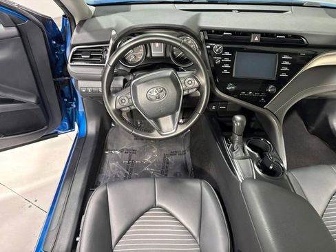 Used 2019 Toyota Camry SE w/ Carpet Mat Package FWD image 15