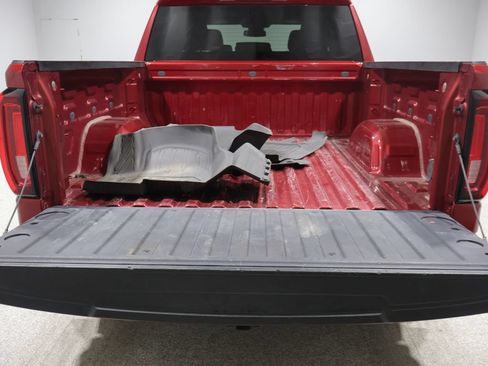 Used 2023 GMC Sierra 1500 SLT AWD/4WD image 4