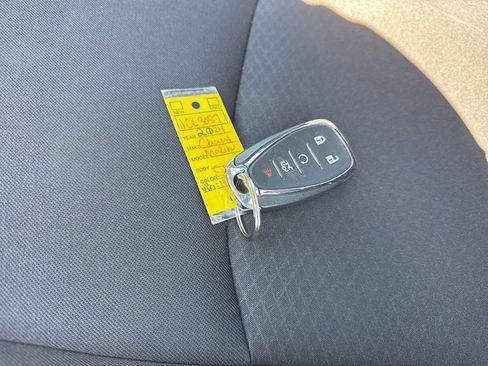 Used 2024 Chevrolet Malibu LT FWD image 33