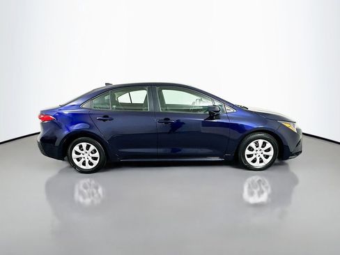 Used 2023 Toyota Corolla LE image 4