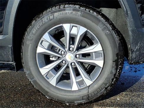 New 2026 Chevrolet Equinox LT w/ LPO, Floor Liner Package image 6