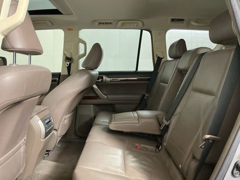 Used 2013 Lexus GX 460 image 27