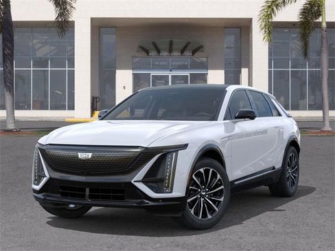 New 2026 Cadillac Lyriq Premium Sport image 6
