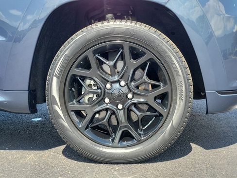 Used 2021 Jeep Grand Cherokee Limited X AWD/4WD image 5