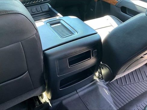 Used 2018 Chevrolet Silverado 1500 High Country AWD/4WD image 10