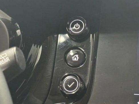 Used 2023 Buick Envision Preferred FWD image 25