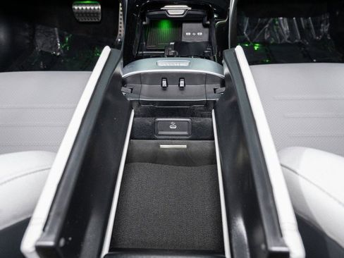 New 2026 Mercedes-Benz C 300 Sedan image 24