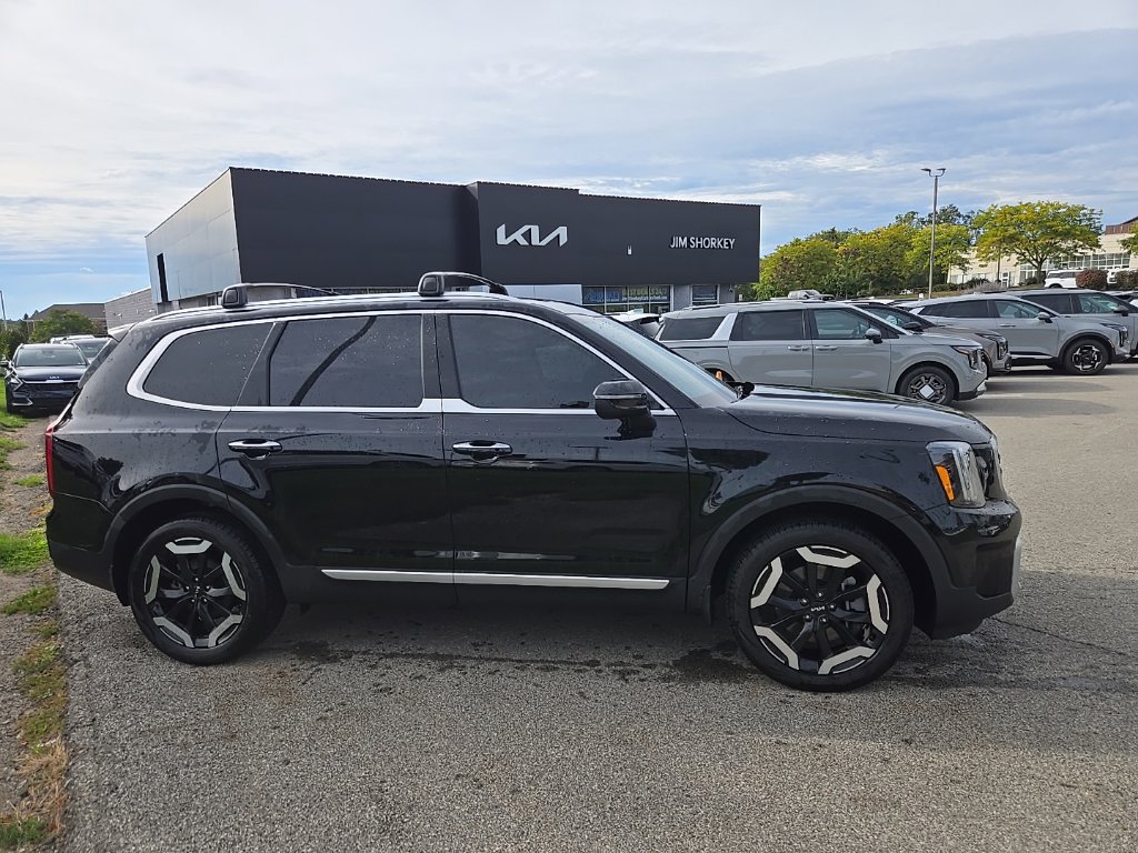 Certified 2025 Kia Telluride S AWD/4WD image 2