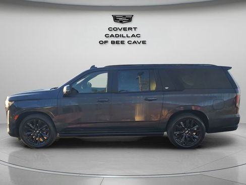 Certified 2023 Cadillac Escalade ESV Sport w/ Touring Package image 5