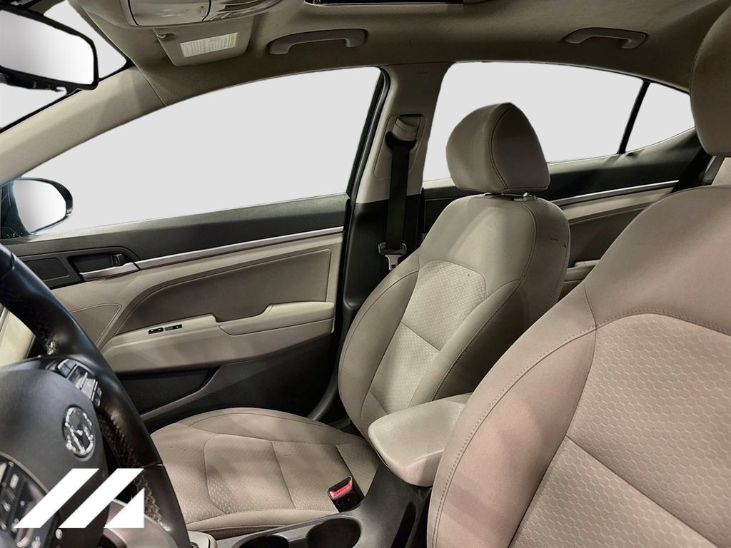 Used 2020 Hyundai Elantra Value Edition FWD image 22