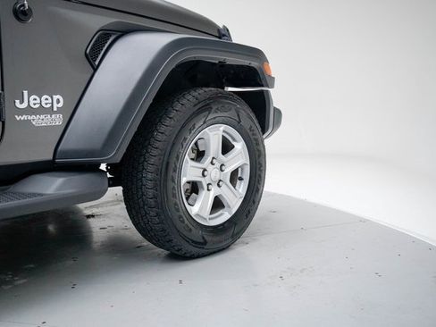 Used 2019 Jeep Wrangler Unlimited Sport S image 11