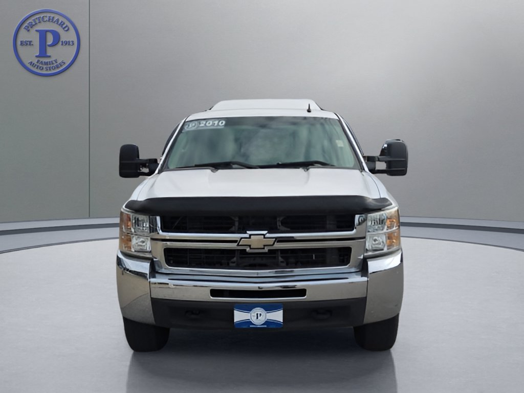 Used 2010 Chevrolet Silverado 2500 LT w/ Interior Plus Package AWD/4WD image 2