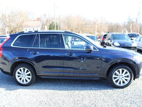 Used 2016 Volvo XC90 T6 Momentum w/ Momentum Plus Package image 6