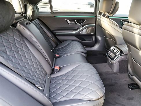 Used 2024 Mercedes-Benz S 580 4MATIC Sedan image 22