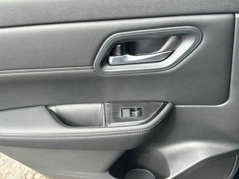 New 2026 Nissan Rogue SV image 14