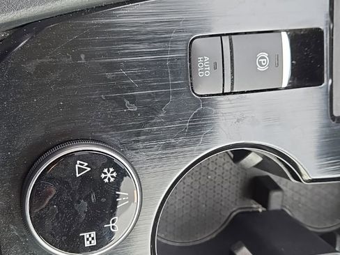 Used 2024 Nissan Rogue SV image 29