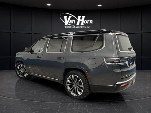 Used 2022 Jeep Grand Wagoneer Series III w/ Rear Seat Video Group 1 AWD/4WD image 5