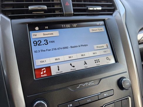 Used 2019 Ford Fusion SE image 20