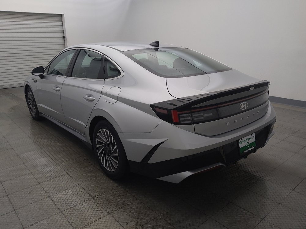 Used 2025 Hyundai Sonata SEL FWD image 5