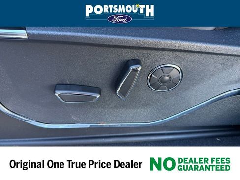 New 2025 Ford F150 Platinum w/ Equipment Group 702A High image 27