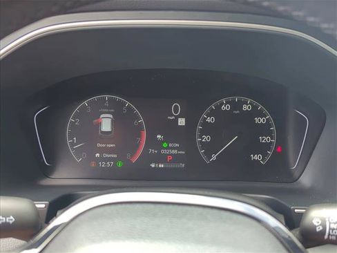 Used 2023 Honda Pilot Touring image 10