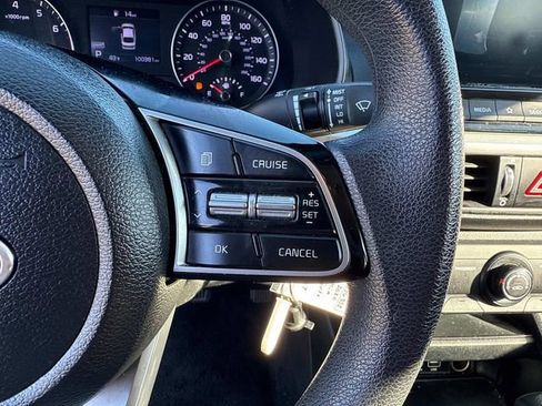 Used 2020 Kia Forte LXS image 30