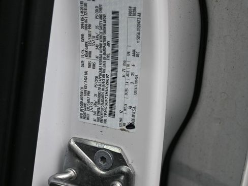 Used 2017 Ford Escape S image 17