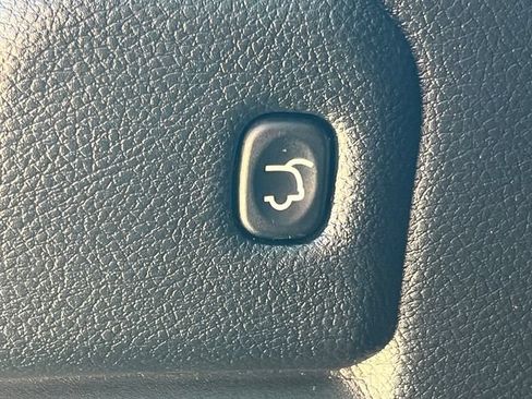 Used 2021 Jeep Grand Cherokee Laredo X AWD/4WD image 37