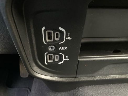 Used 2024 RAM 2500 Big Horn w/ Bed Utility Group image 35