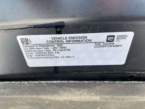 Used 2025 Chevrolet Malibu LT image 37