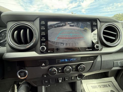 Used 2021 Toyota Tacoma TRD Off-Road image 24