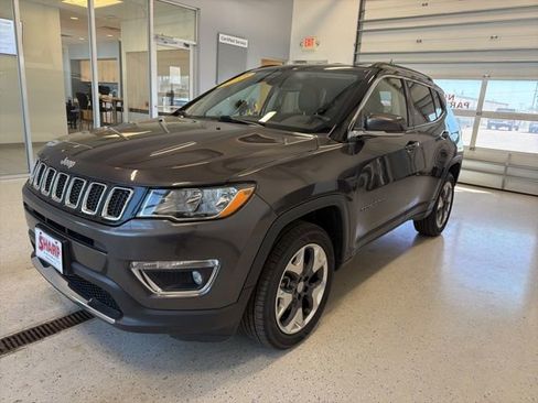 Used 2019 Jeep Compass Limited w/ Safety & Security Group AWD/4WD image 5