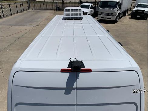 Used 2022 Mercedes-Benz Sprinter 2500 image 8