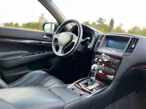 Used 2013 INFINITI G37 Journey w/ Premium Pkg image 14